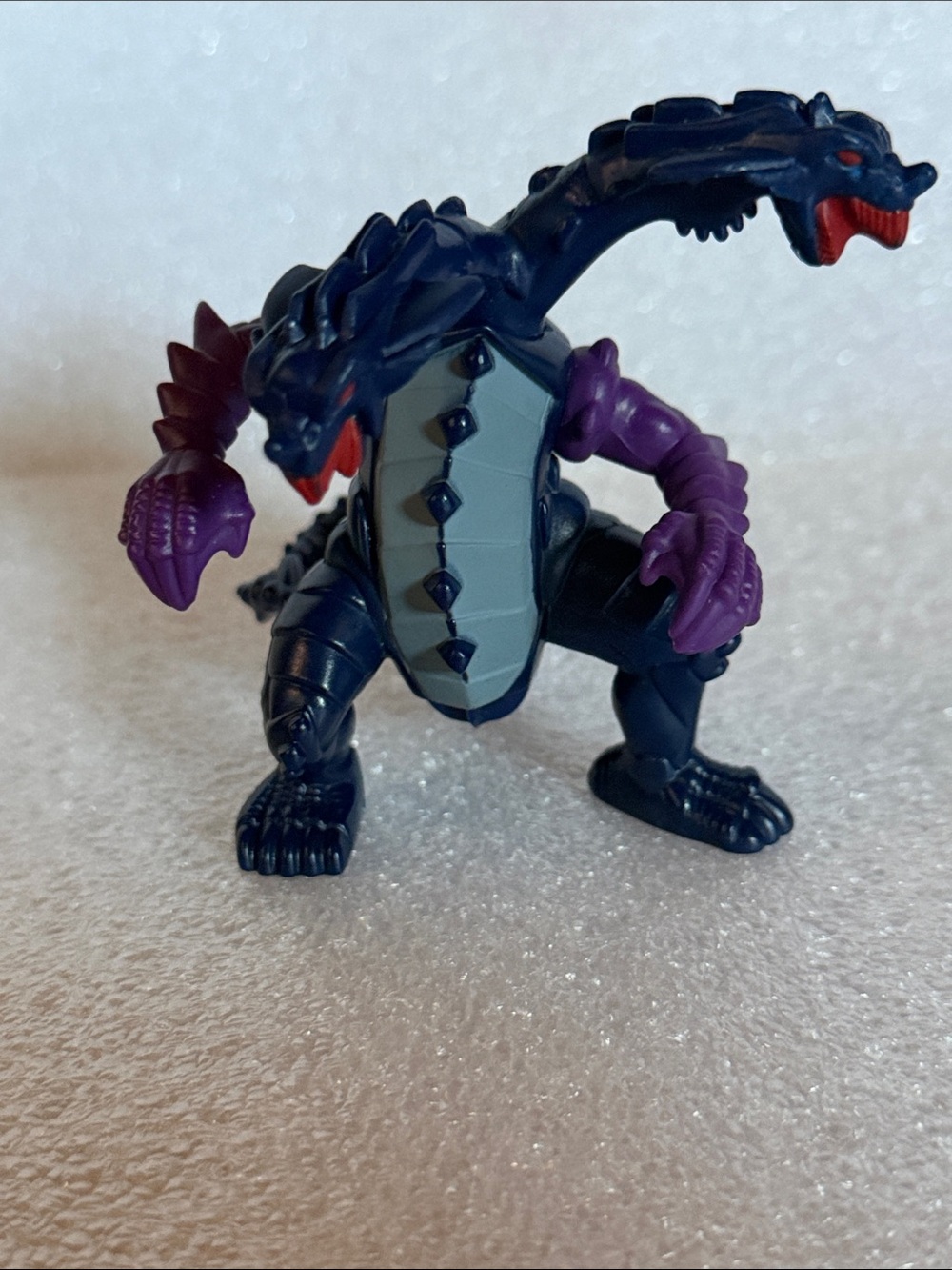 BAKUGAN SEGA TWO HEADED DRAGON ACTION FIGURE  moveable head and arms